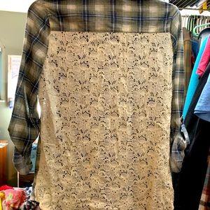 BUCKLE Passport flannel and lace button down